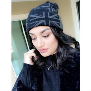 North face beanie!